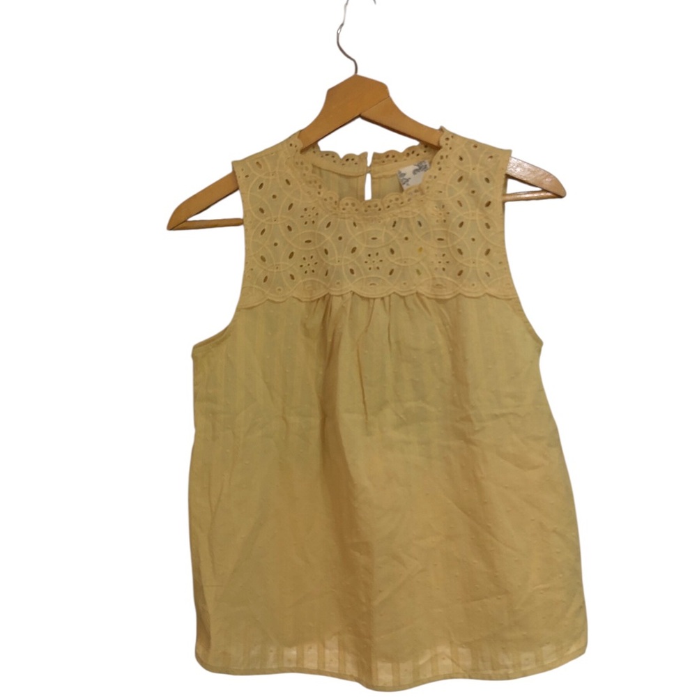 Blu Pepper Honey colored‎ Sleeveless Blouse with Eyelet Collar